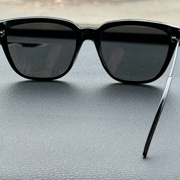 Saint Laurent Black Sunglasses - Picture 4 of 7
